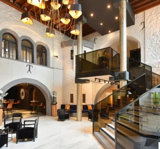 martin-s-chateau-du-lac-hotel-lobby